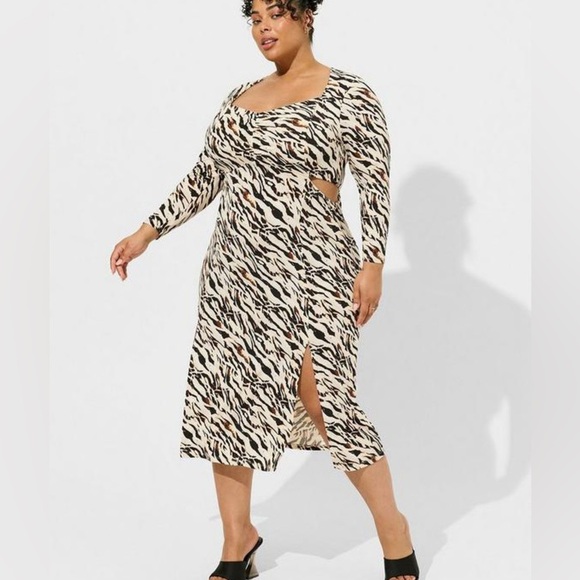 Torrid Animal Print Maxi Studio Knit Dress Size 2/2X - Picture 1 of 9